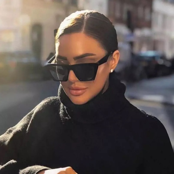 **FREE GIFT** Cat Eye Square Sunglasses Vintage - Picture 2 of 7